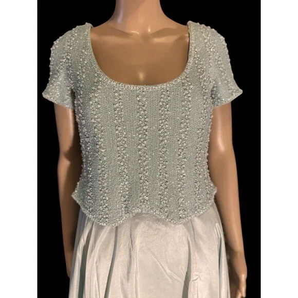 Victoria Royale Ltd. Size 12 Beaded baby Blue Evening Gown 100% silk 2pc - Picture 12 of 16